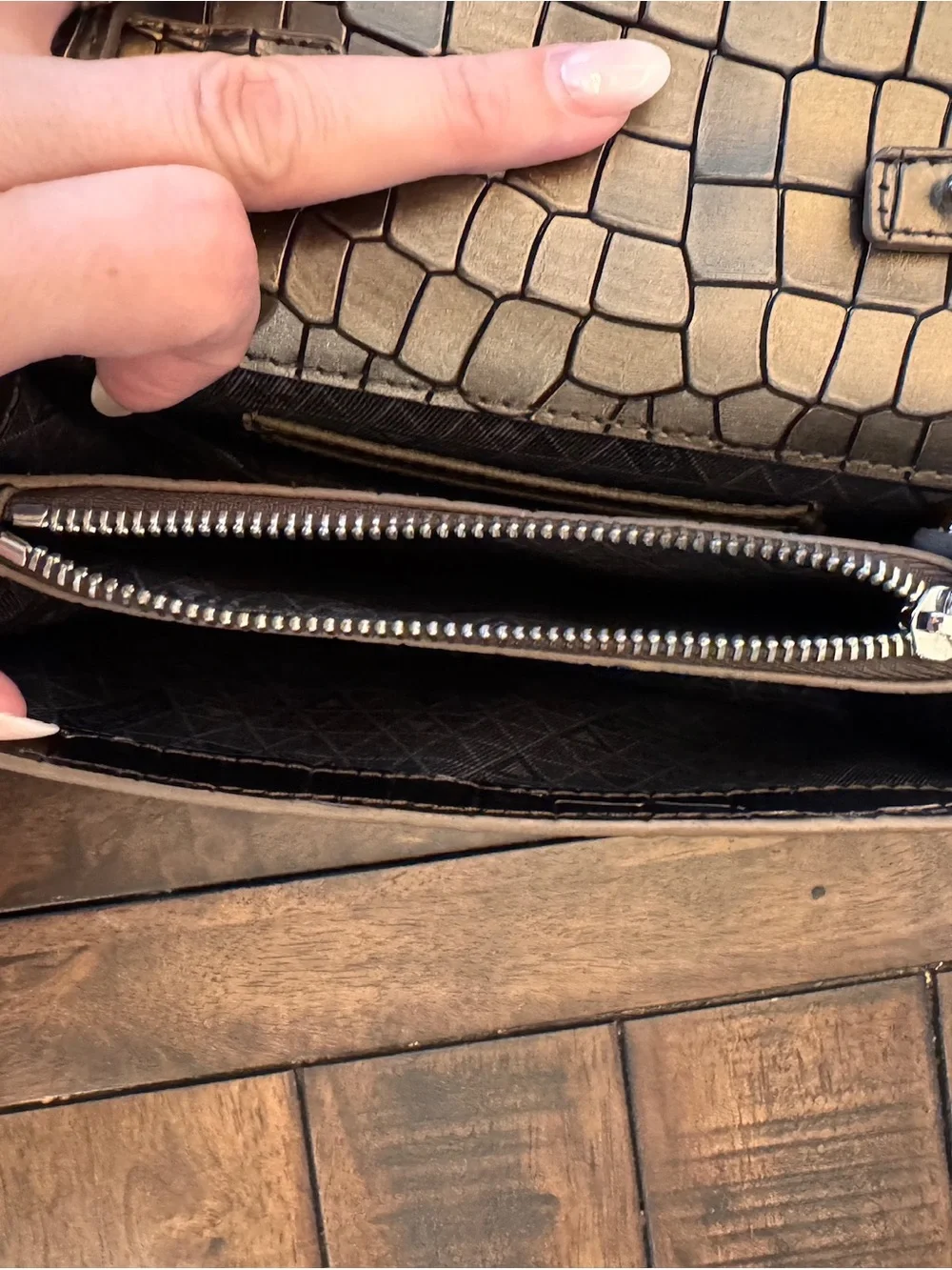 VTG BOTKIER LENOX GUNMETAL CROC LEATHER CHAIN CROSS BODY TOP HANDLE BAG PURSE